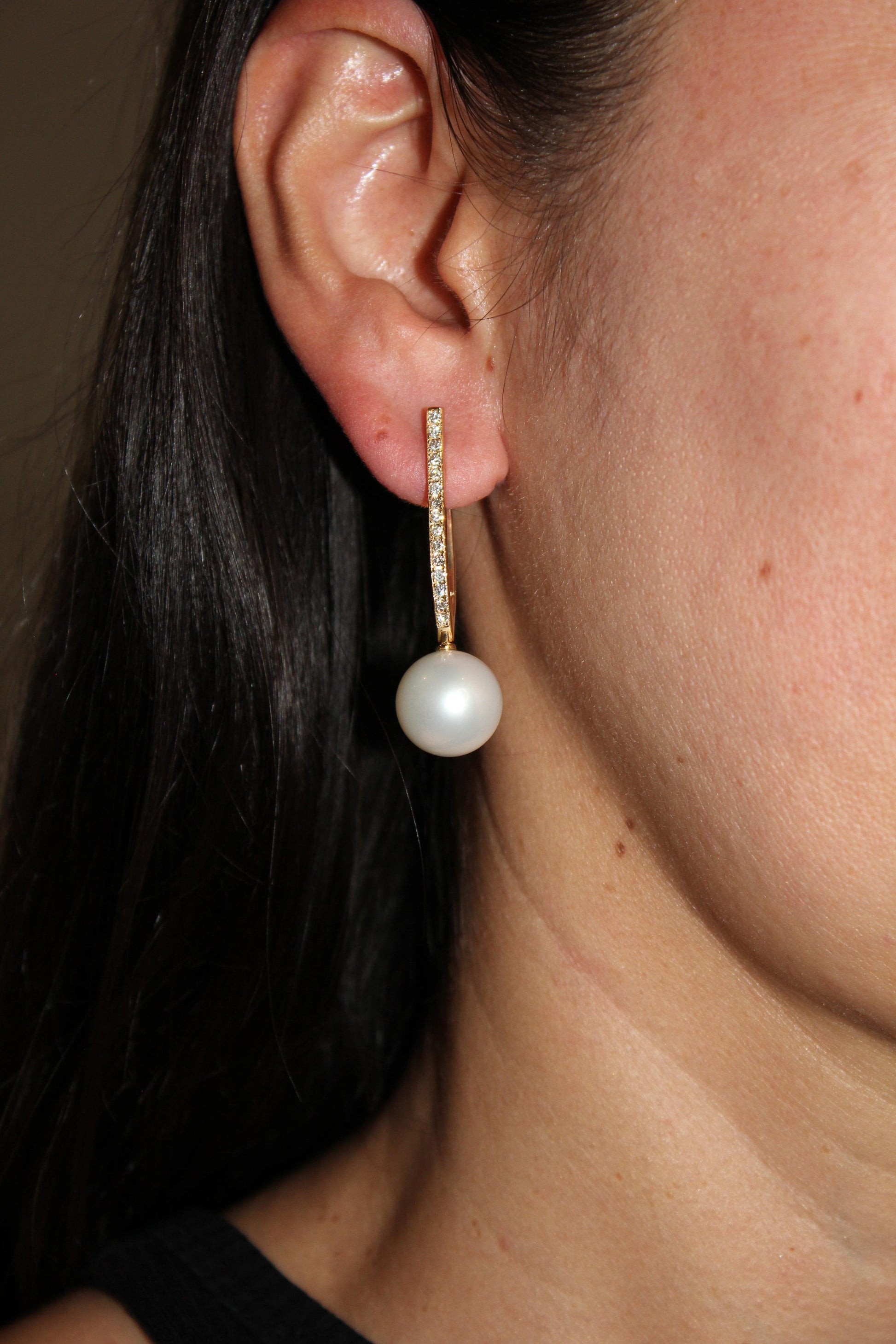 South Sea White Pearl Diamond 18 Karat Yellow Gold Hinge Line Drop Hoop Earrings