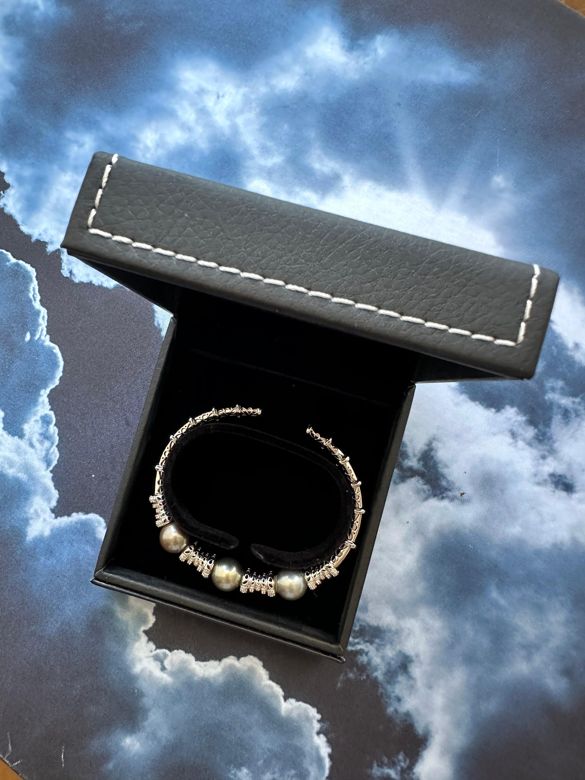 Tahitian Black Dark Grey Pearl Diamond Pave Set White Gold Bangle Cuff Bracelet