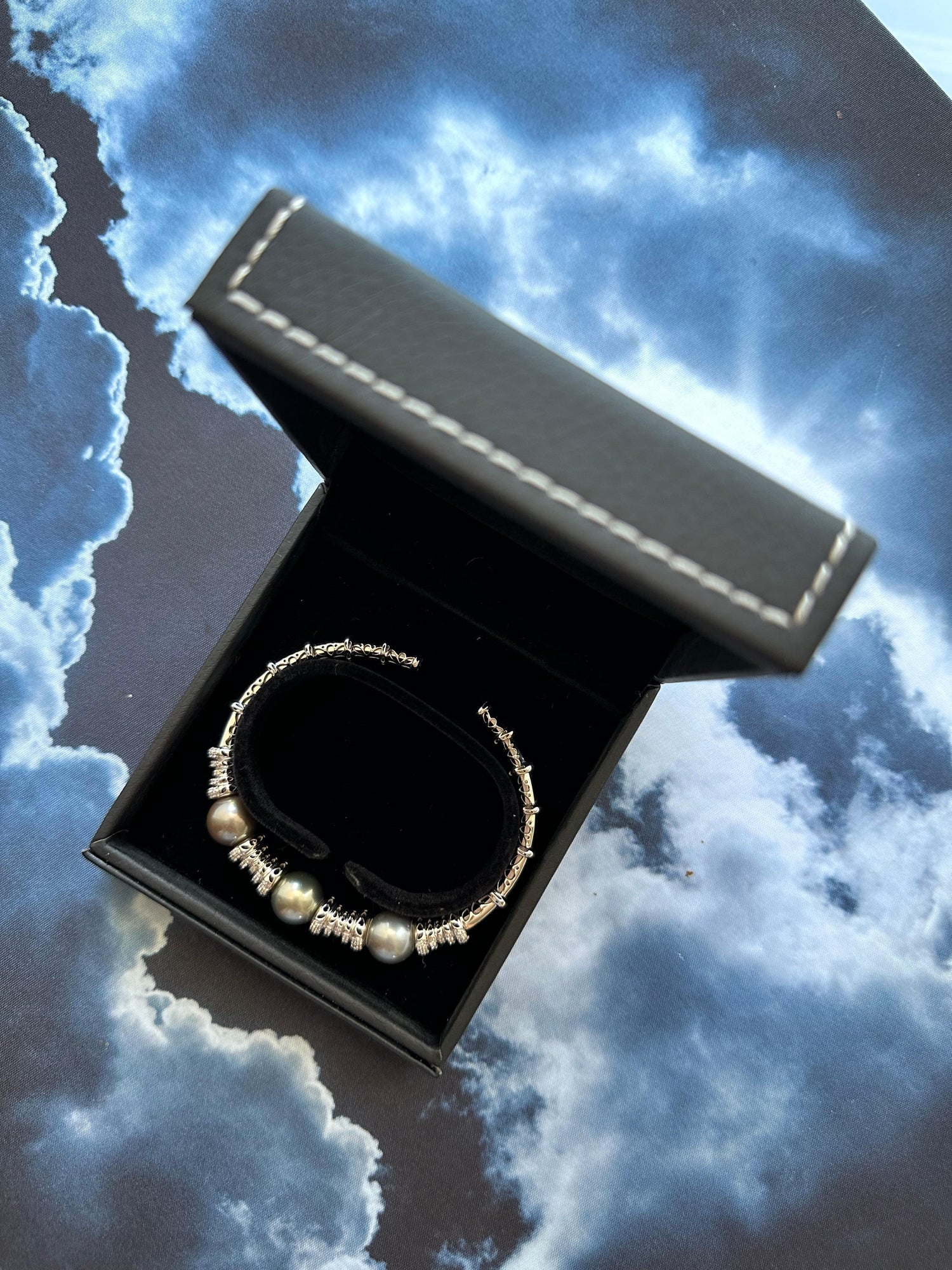 Tahitian Black Dark Grey Pearl Diamond Pave Set White Gold Bangle Cuff Bracelet