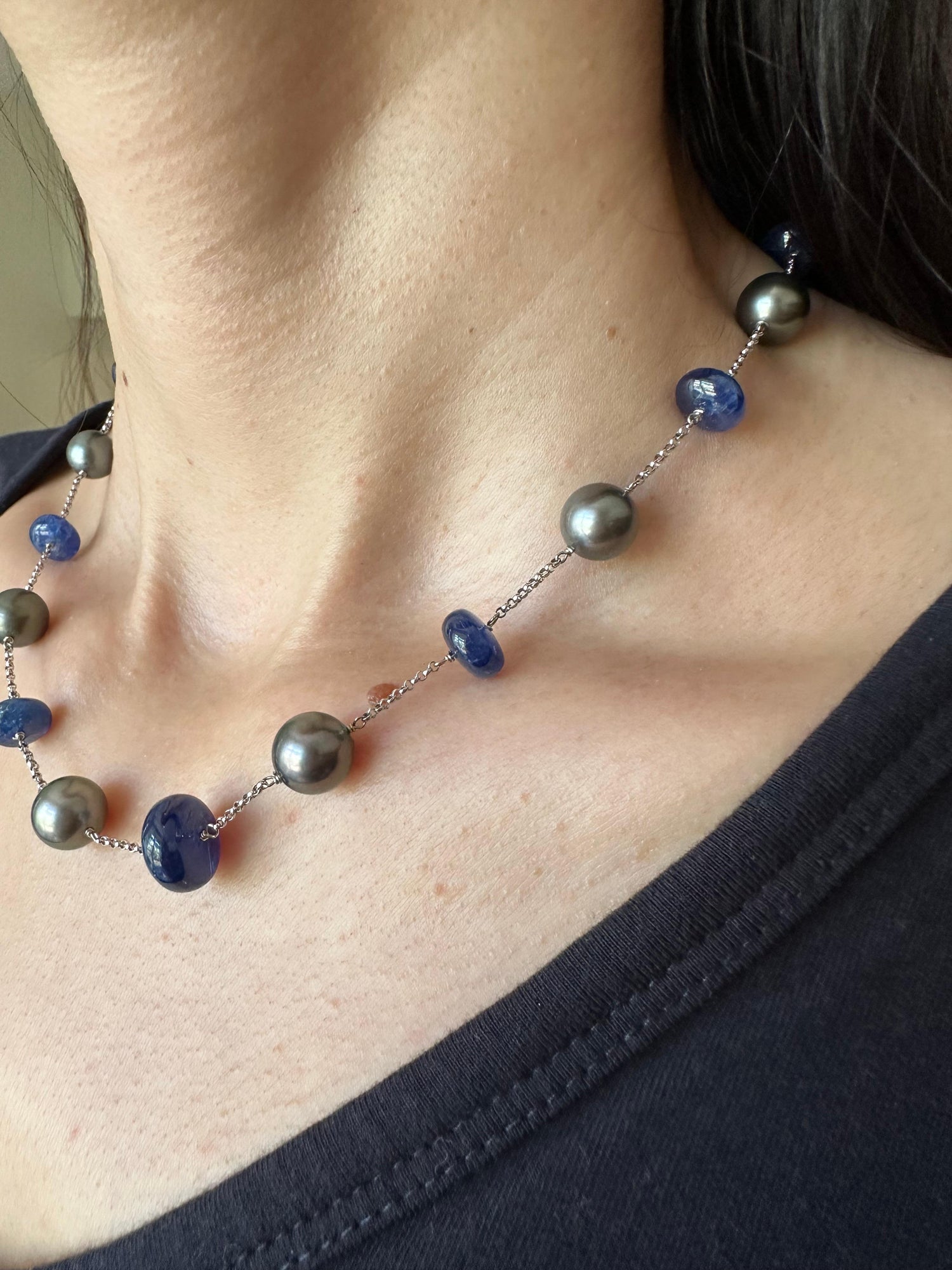 Tahitian Silver Grey Black Pearl Blue Sapphire Bead White Gold Chain Necklace
