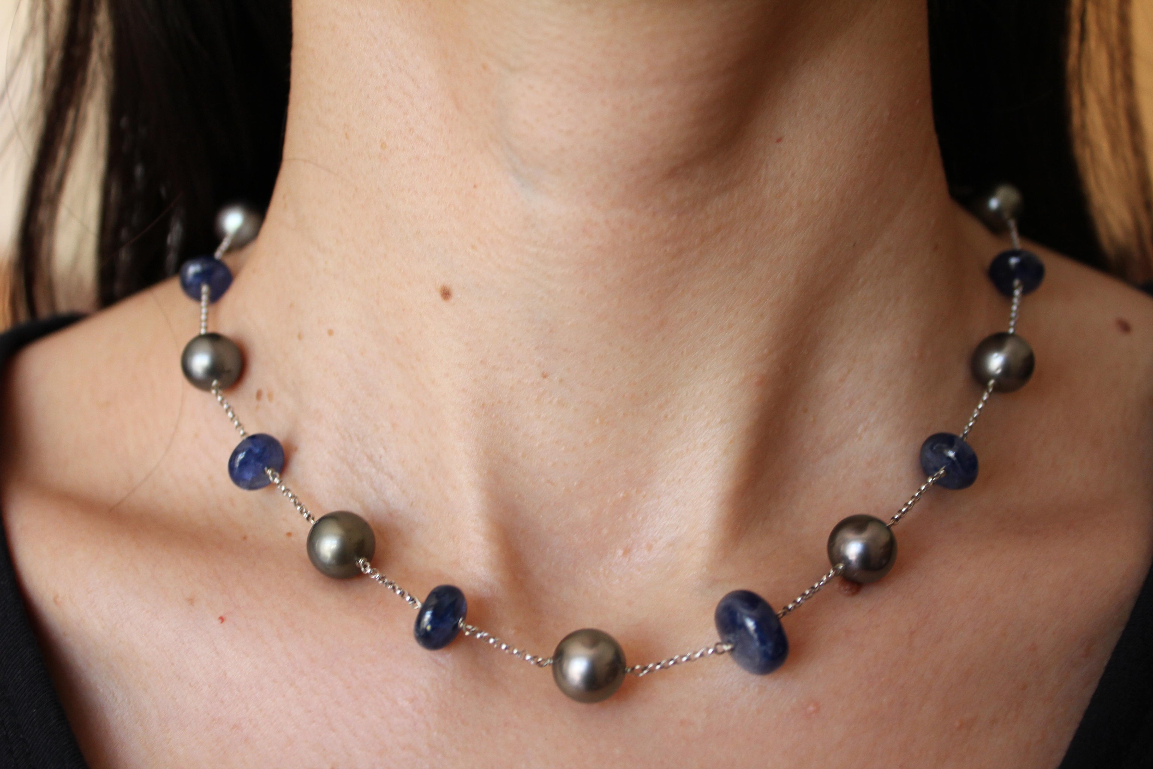 Tahitian Silver Grey Black Pearl Blue Sapphire Bead White Gold Chain Necklace