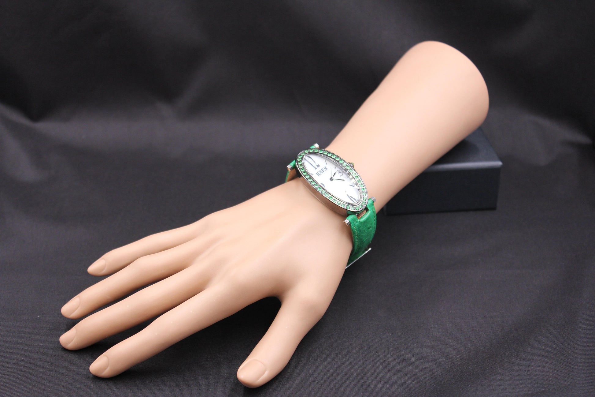Tsavorites Pave Dial Luxury Swiss Quartz Exotic Leather Band Watch 1.90 CTW