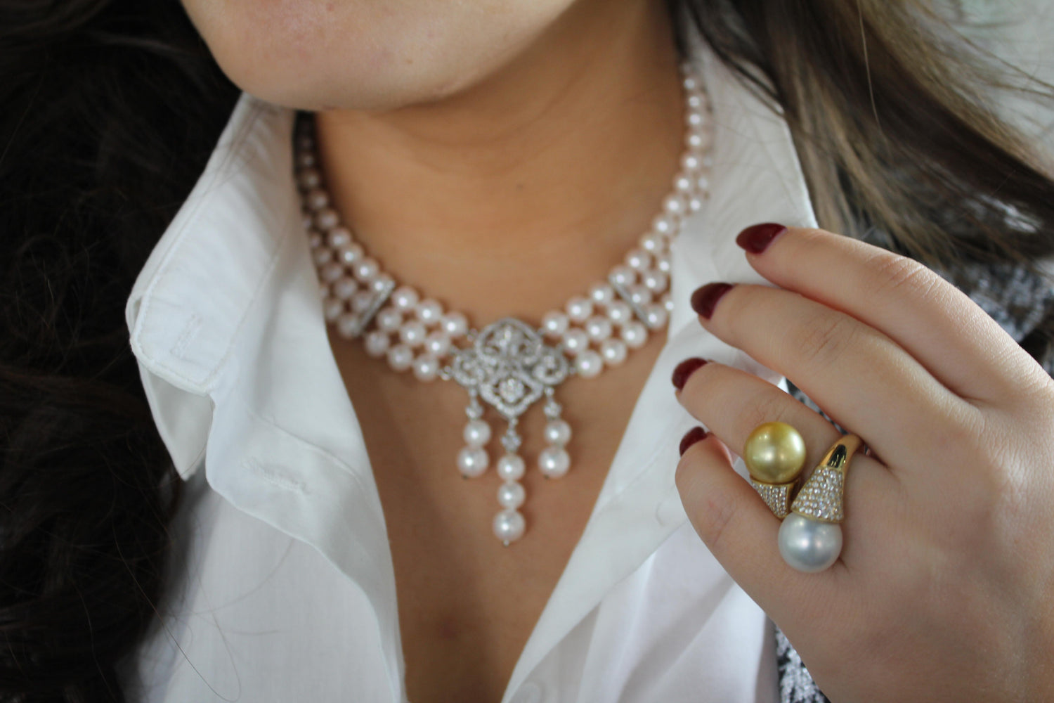 White Japanese Akoya Pearl Diamond 18 Karat White Gold Necklace Brooch Pin Combo