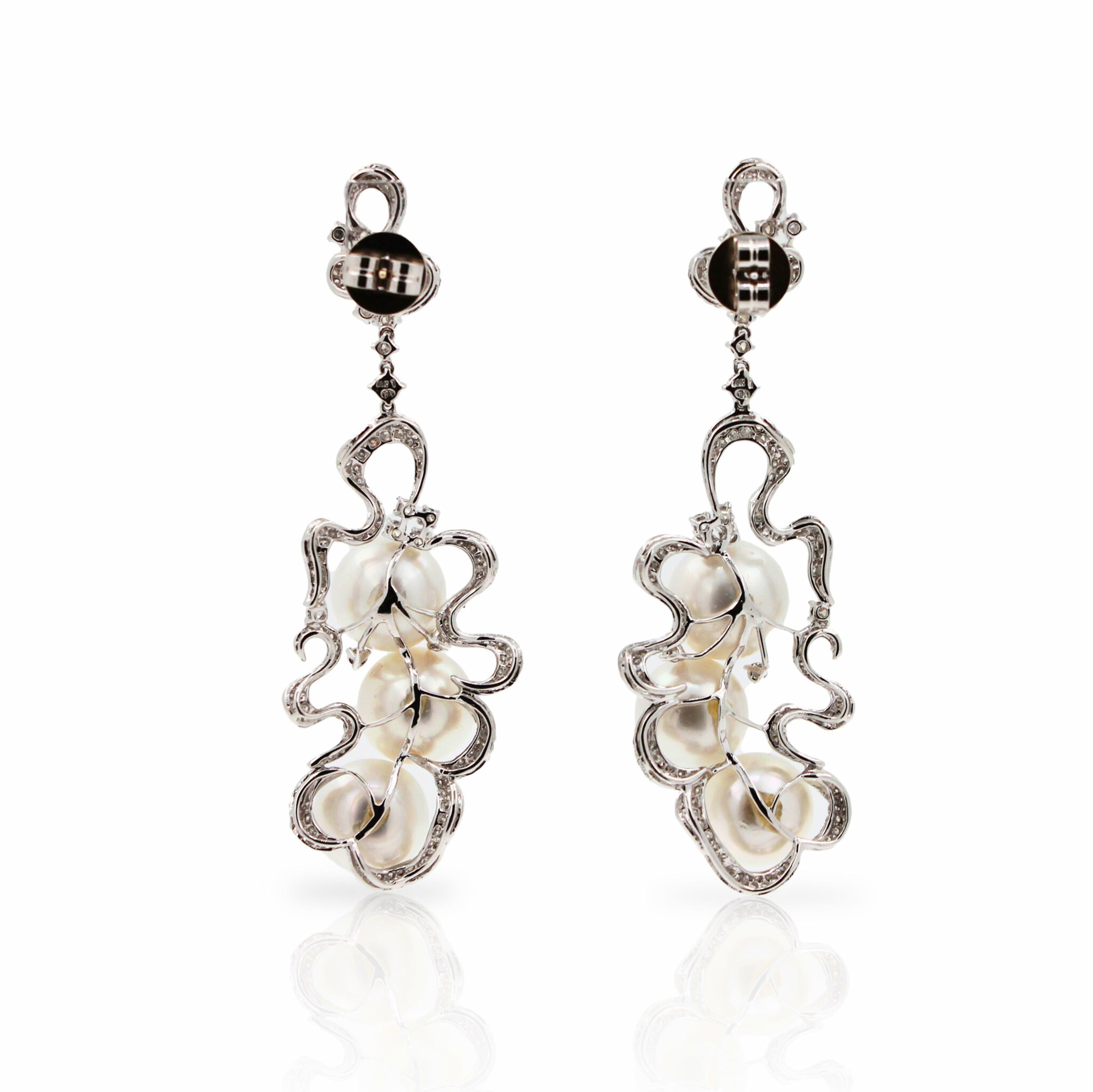 White South Sea Pearl Diamond 18 Karat White Gold Statement Chunky Earrings