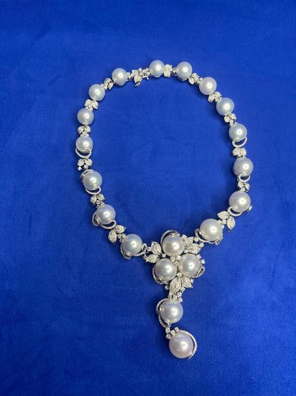 White South Sea Pearl Diamond 18 Karat White Gold Statement Chunky Necklace