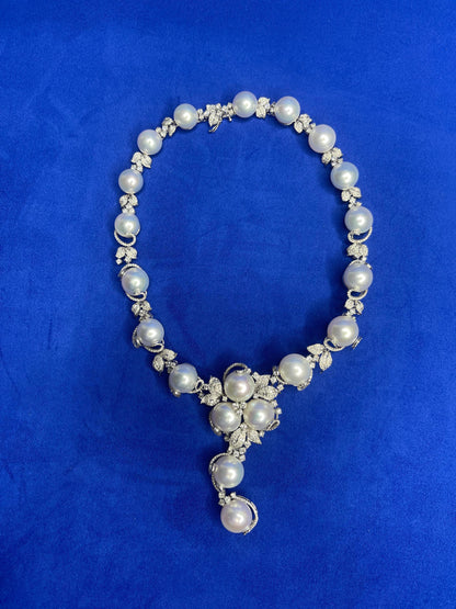 White South Sea Pearl Diamond 18 Karat White Gold Statement Chunky Necklace