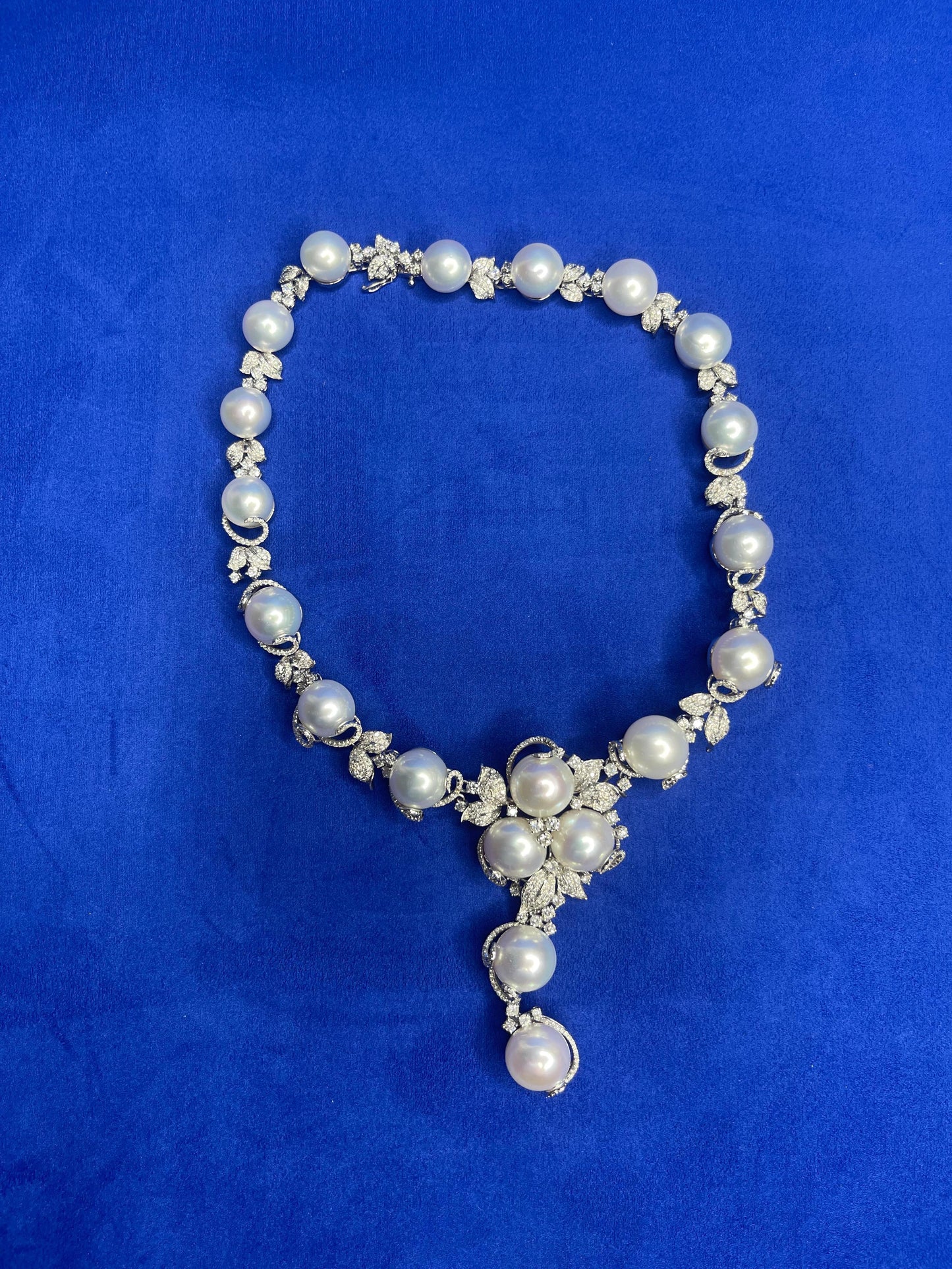 white south sea pearl diamond 18 karat white gold statement chunky necklace