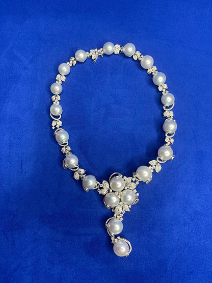 White South Sea Pearl Diamond 18 Karat White Gold Statement Chunky Necklace