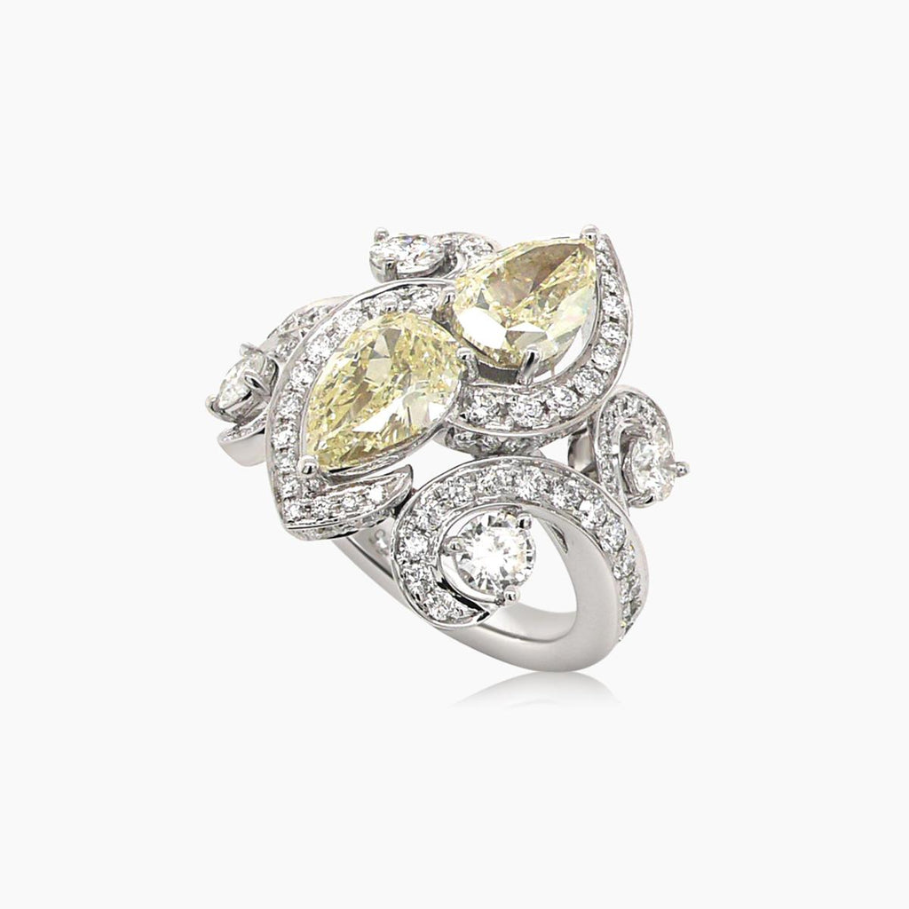 White & Pear Drop Shape Yellow Diamond 18K White Gold Sparkle Ring