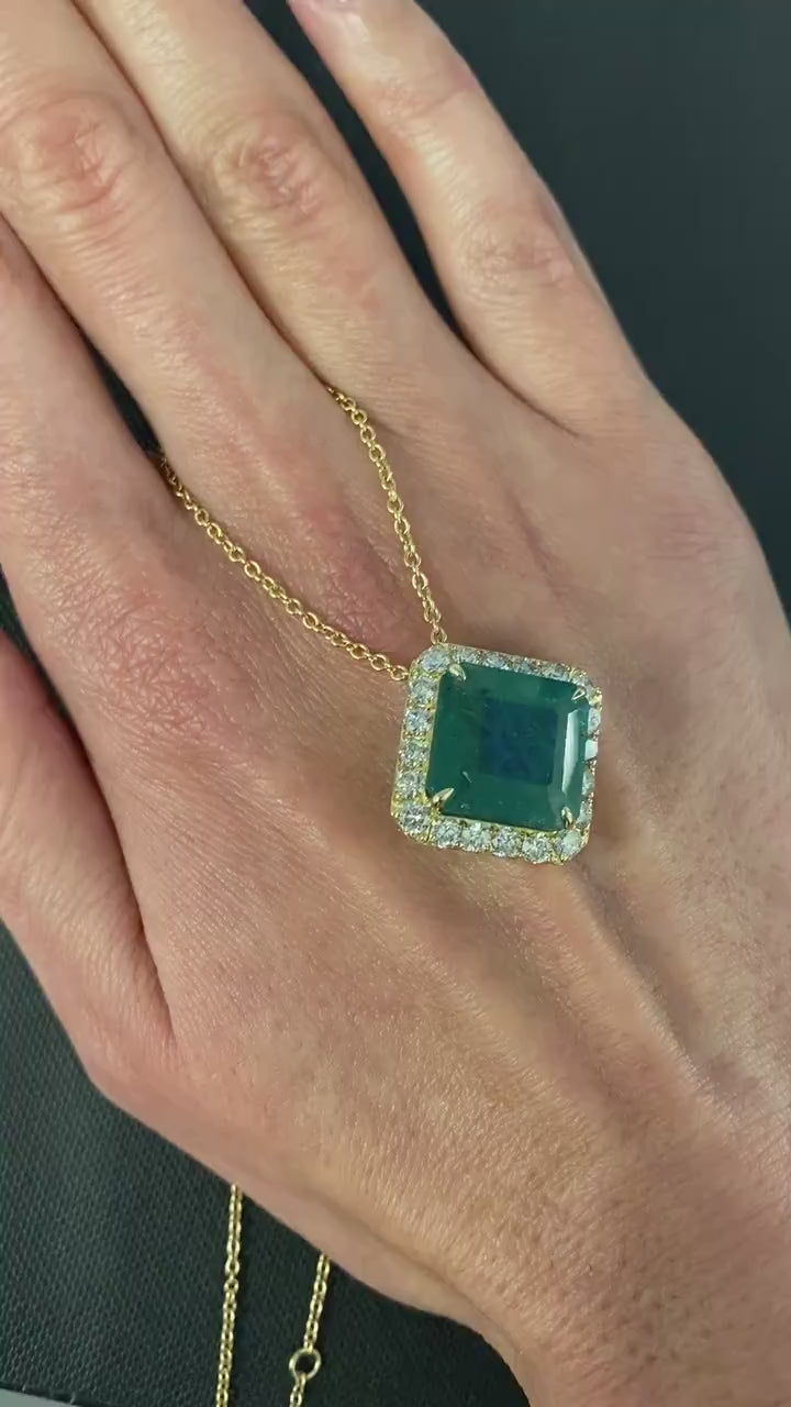 Square Emerald Cut Fancy Vivid Green Emerald Diamond Halo 18 Karat Yellow Gold A