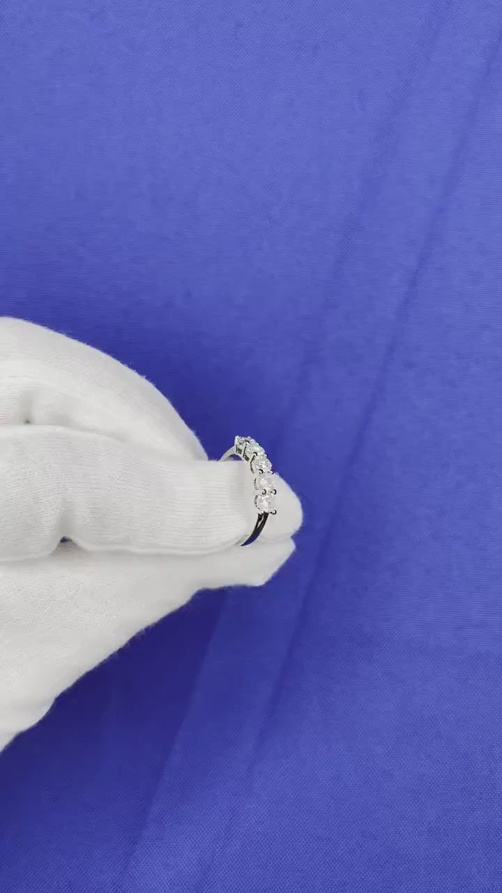 Round Shape Brilliant Cut Silvery White Diamond 5 Stone Eternity 1 Carat Stackab