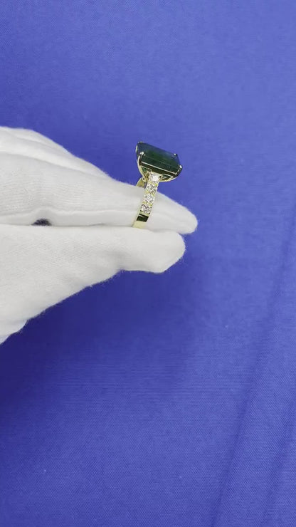 Fancy Vivid Green Emerald Shape Step Cut Emerald Diamond Cocktail Statement Uniq
