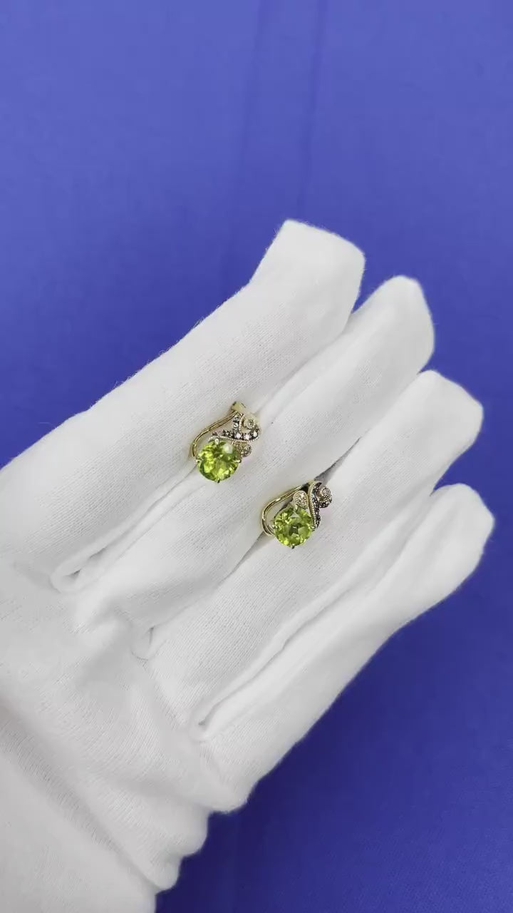 Round Brilliant Cut Jungle Forest Green Peridot Champagne White Diamond Channel 
